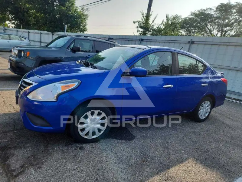 2017 Nissan VERSA фото