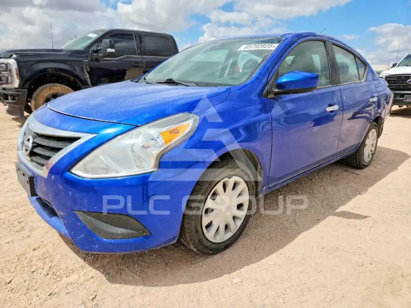 2017 Nissan VERSA photo