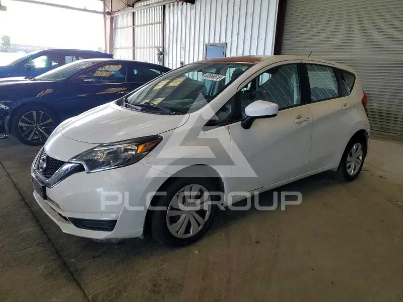 2017 Nissan VERSA фото