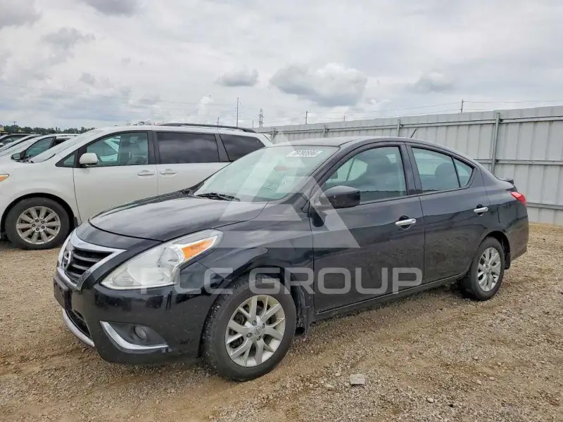 2017 Nissan VERSA photo
