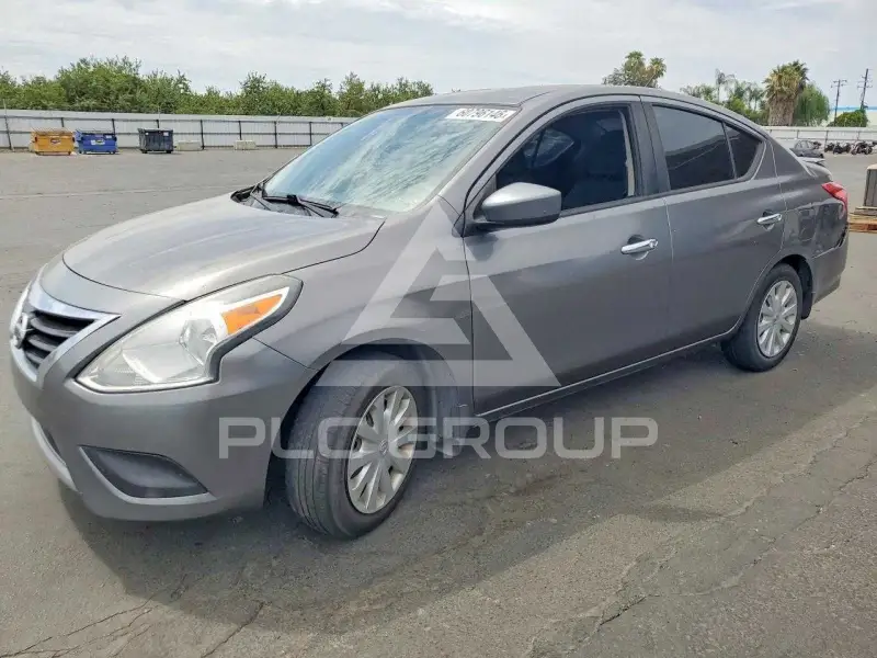 2017 Nissan VERSA photo