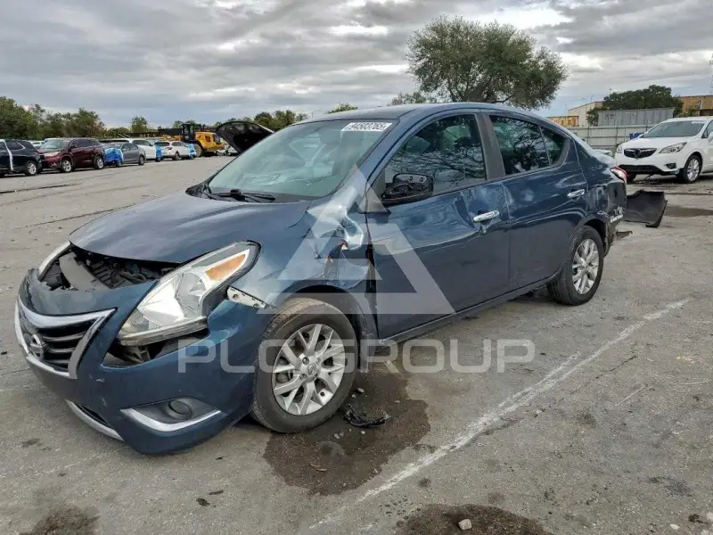 2017 Nissan VERSA фото