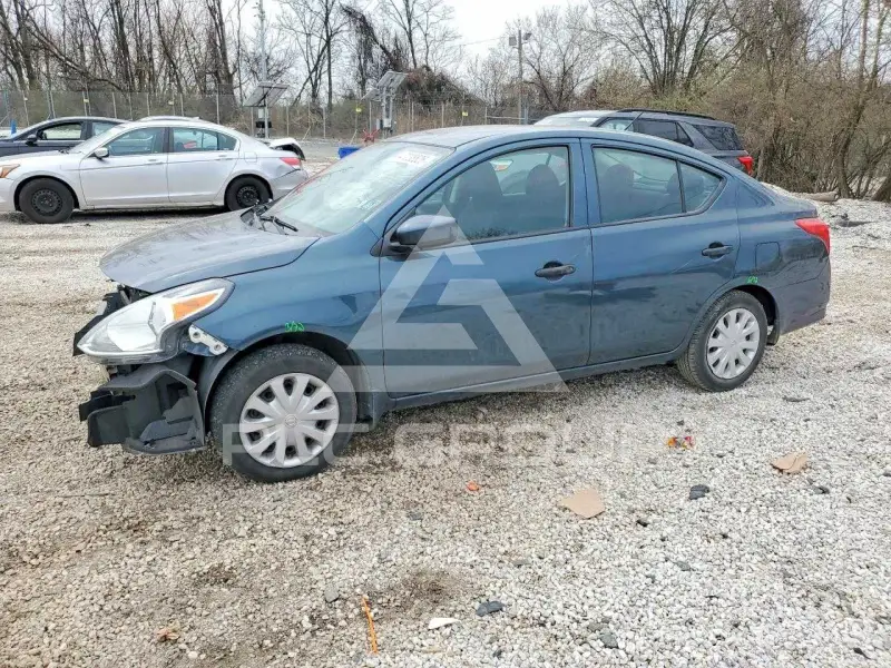 2017 Nissan VERSA фото