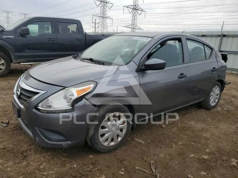 2017 Nissan VERSA фото