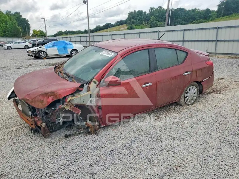 2017 Nissan VERSA фото
