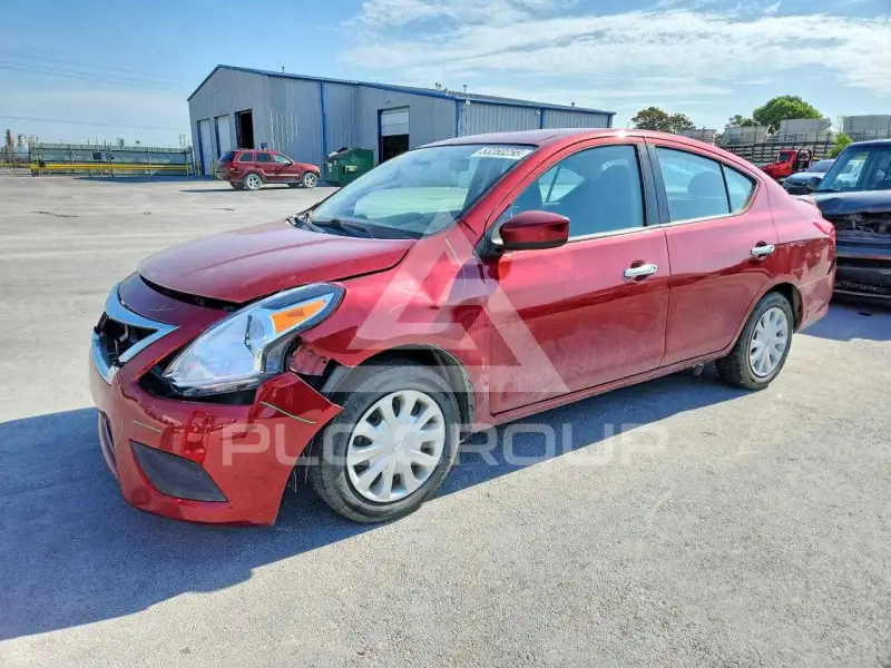 2017 Nissan VERSA фото