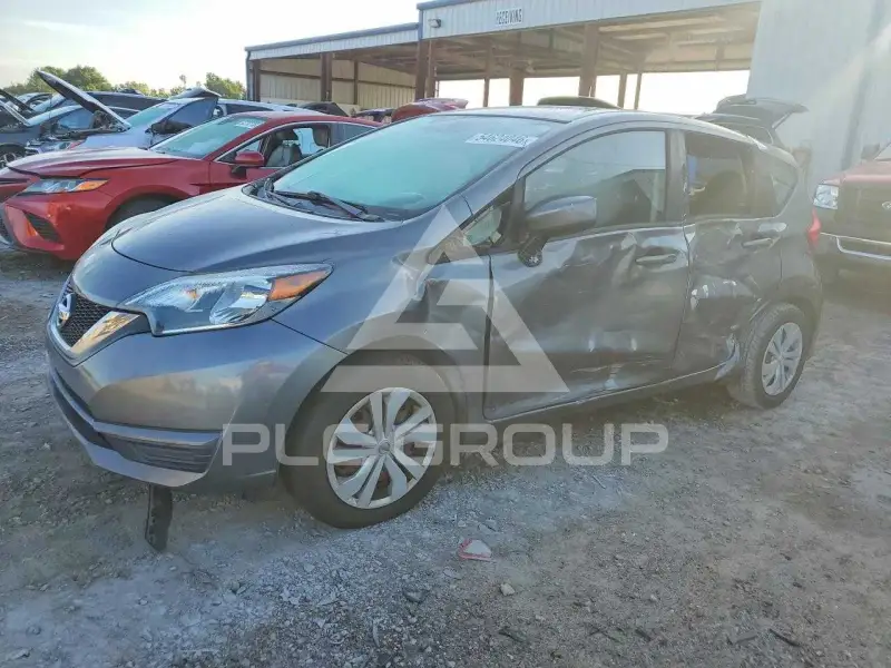2017 Nissan VERSA фото