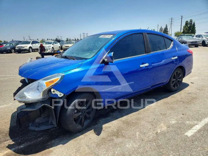 2017 Nissan VERSA photo