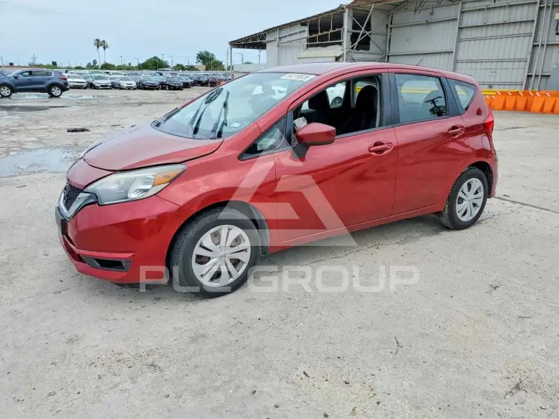 2017 Nissan VERSA фото