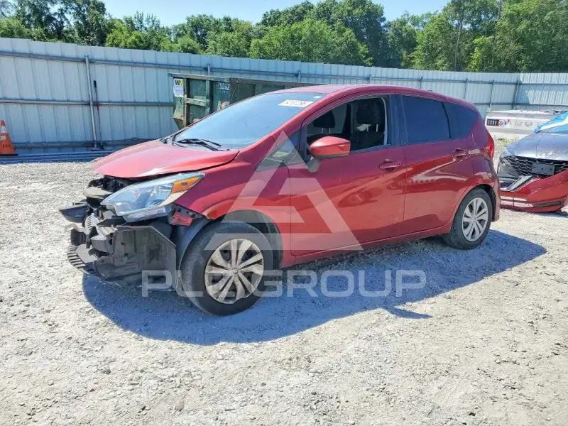 2017 Nissan VERSA фото
