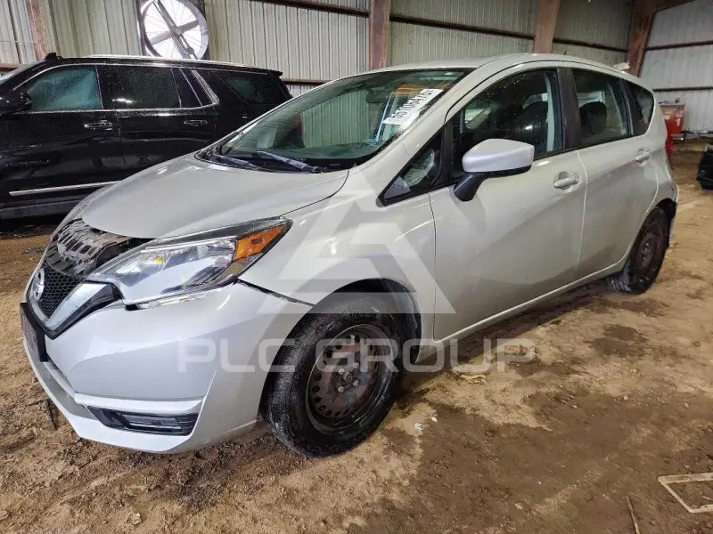 2017 Nissan VERSA фото