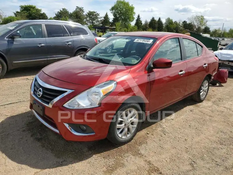 2017 Nissan VERSA фото