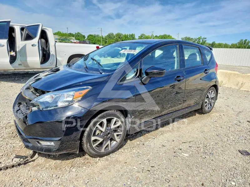 2017 Nissan VERSA фото