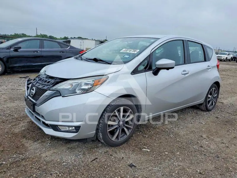 2017 Nissan VERSA photo