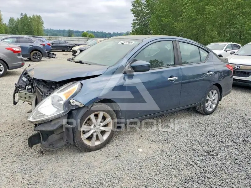 2017 Nissan VERSA фото