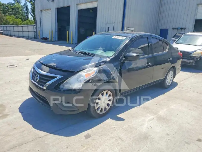 2017 Nissan VERSA фото