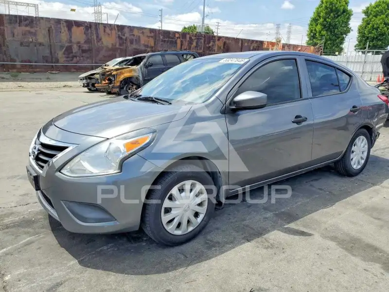 2017 Nissan VERSA фото