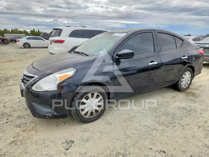 2017 Nissan VERSA фото