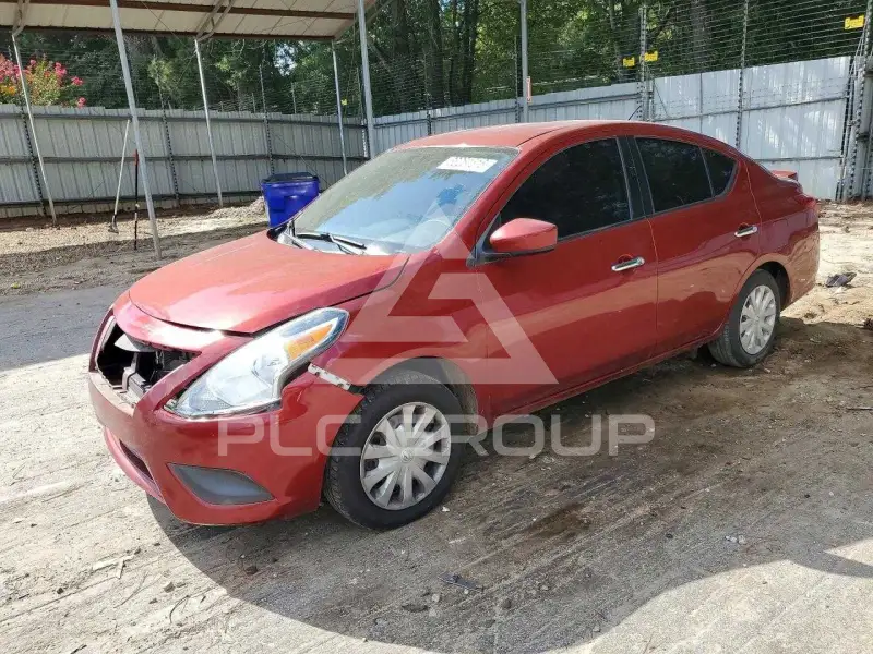 2017 Nissan VERSA фото