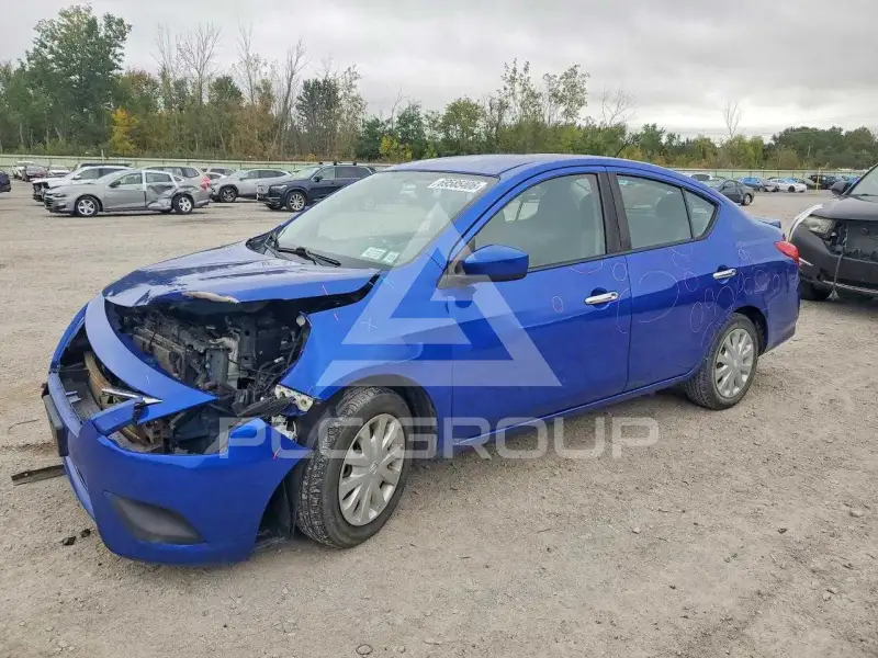 2017 Nissan VERSA фото