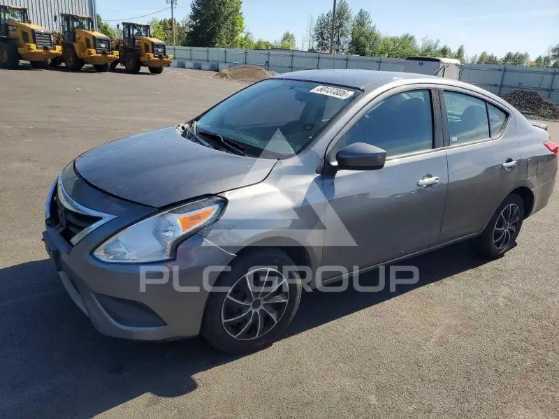 2017 Nissan VERSA photo