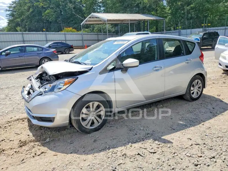 2017 Nissan VERSA photo