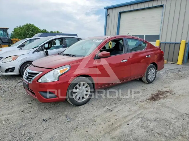 2017 Nissan VERSA photo