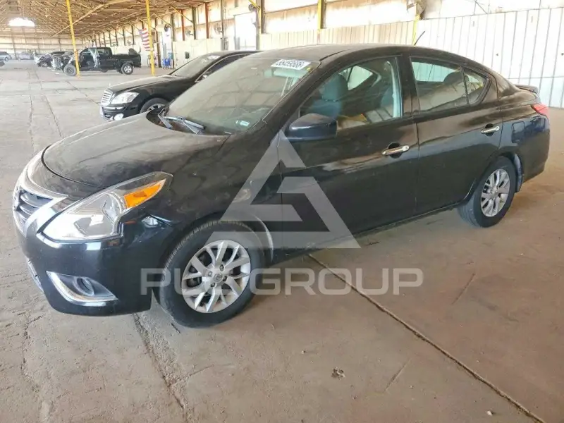 2017 Nissan VERSA photo