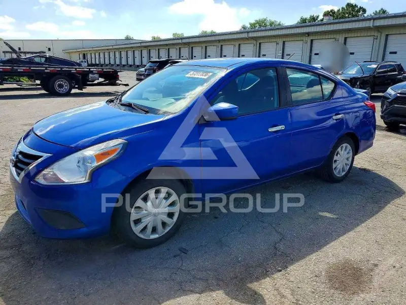 2017 Nissan VERSA фото