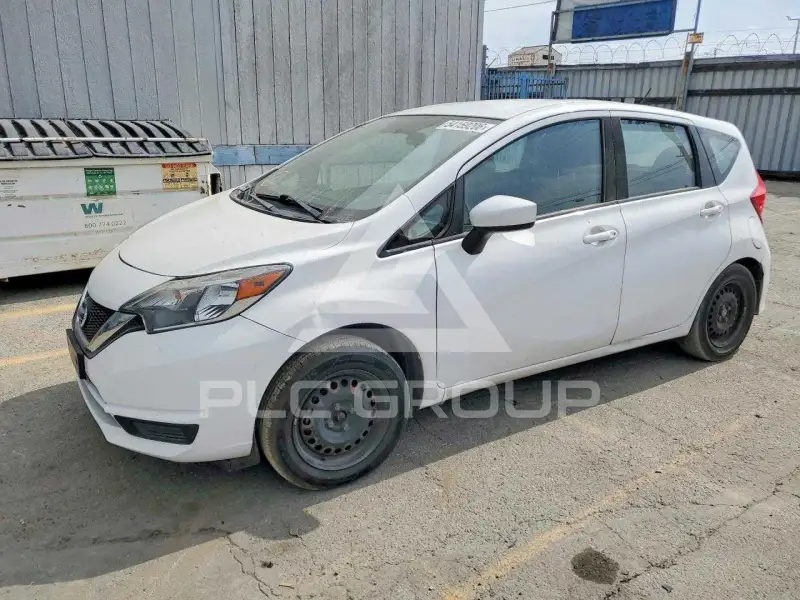 2017 Nissan VERSA фото
