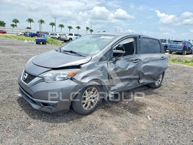 2017 Nissan VERSA фото