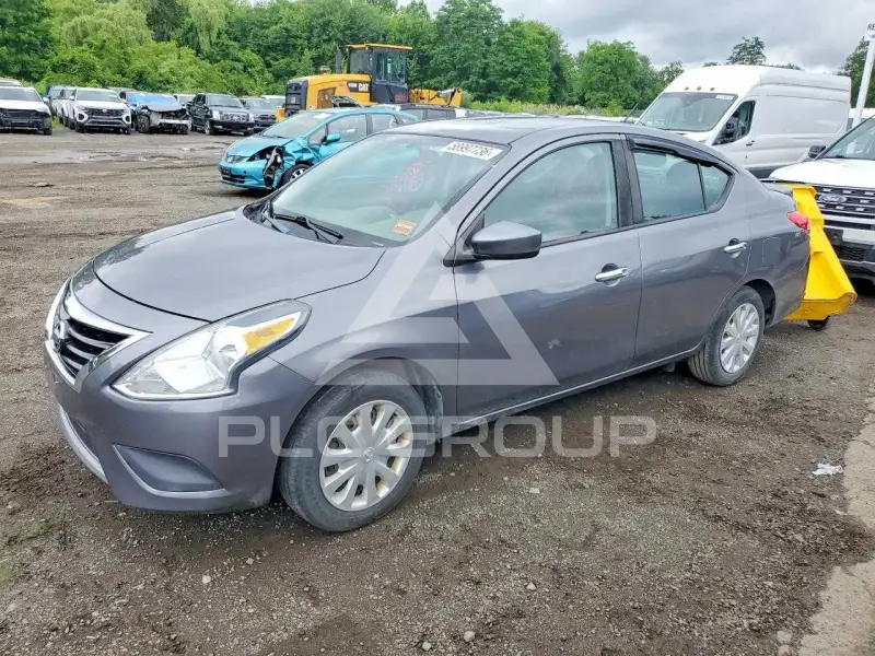 2017 Nissan VERSA фото