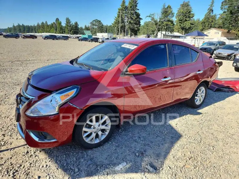 2017 Nissan VERSA фото
