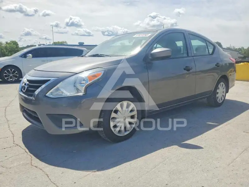 2017 Nissan VERSA photo