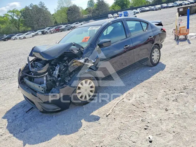 2017 Nissan VERSA фото
