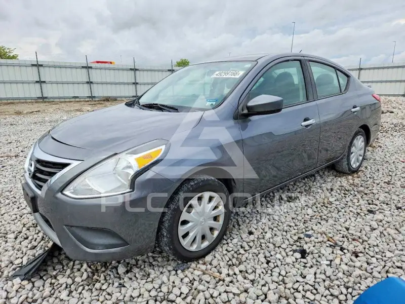 2017 Nissan VERSA фото