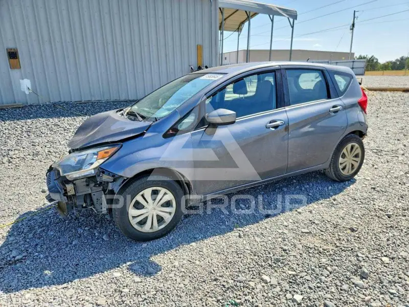2017 Nissan VERSA photo