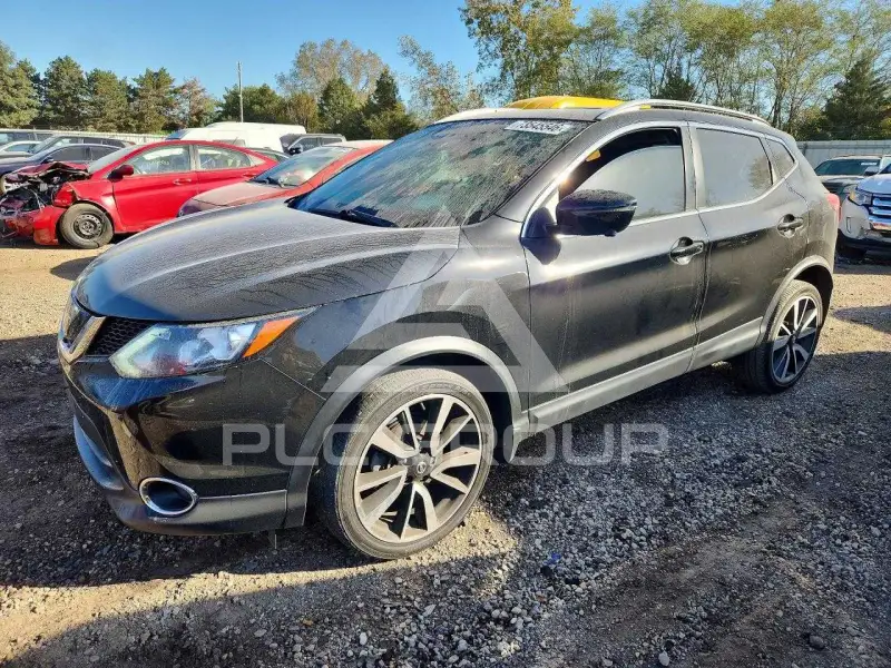 2017 Nissan ROGUE photo