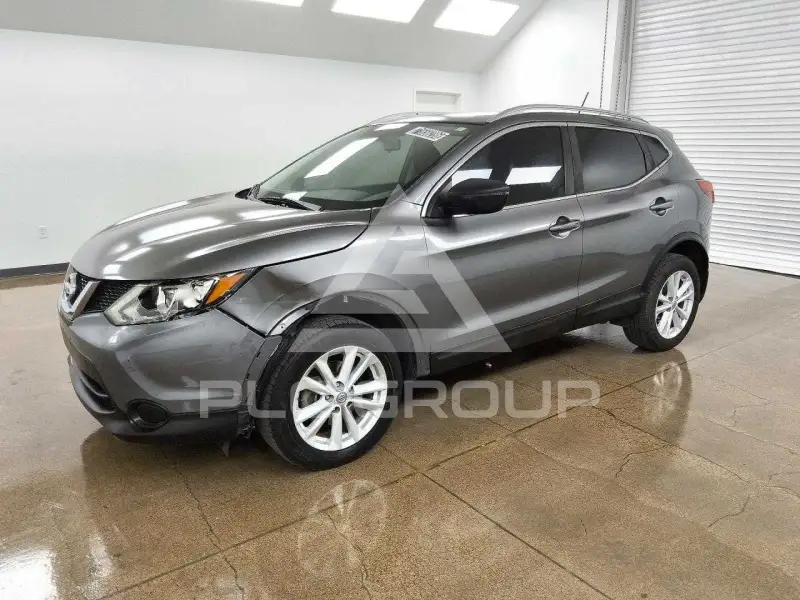 2017 Nissan ROGUE photo