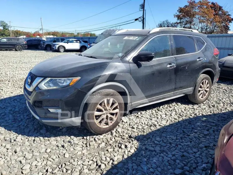 2017 Nissan ROGUE photo