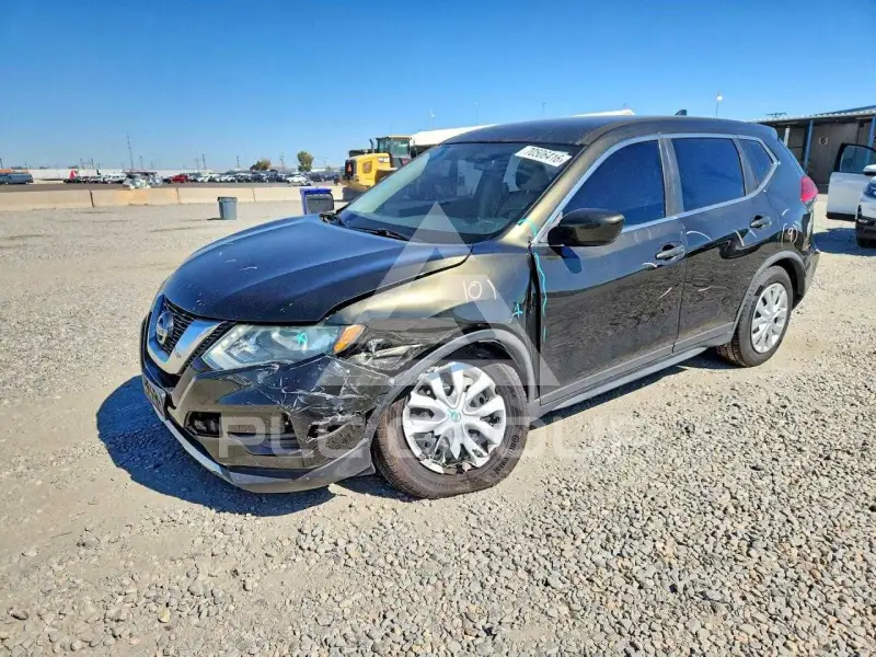 2017 Nissan ROGUE photo
