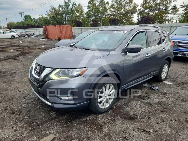 2017 Nissan ROGUE photo