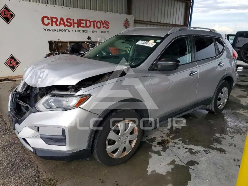 2017 Nissan ROGUE photo