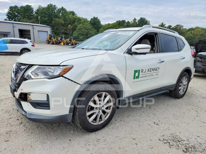 2017 Nissan ROGUE фото