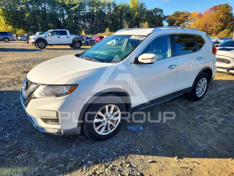 2017 Nissan ROGUE photo