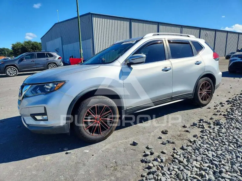 2017 Nissan ROGUE фото