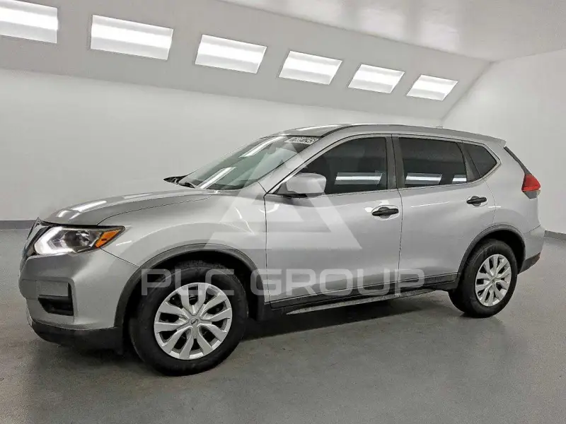 2017 Nissan ROGUE photo