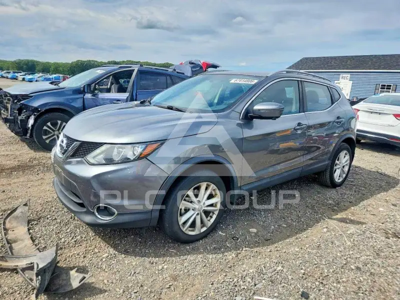 2017 Nissan ROGUE photo