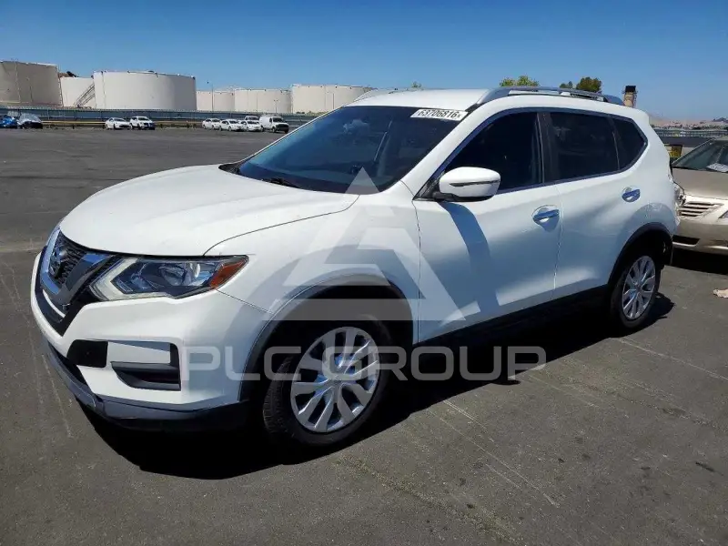 2017 Nissan ROGUE photo