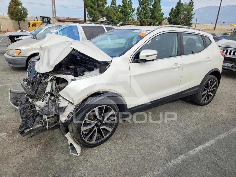 2017 Nissan ROGUE фото